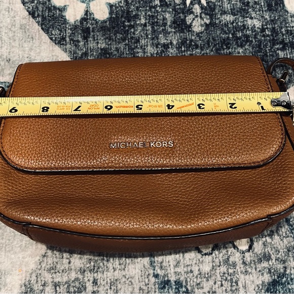 Michael Kors Bedford Legacy Leather Flap Crossbody EUC - Picture 3 of 13